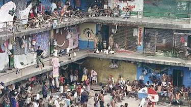 Baja introducción de armas y drogas en penal colonense