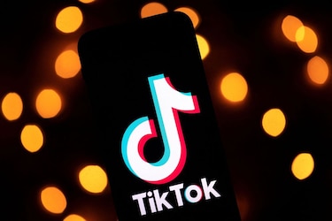 Falleció figura de TikTok tras ser tiroteada en un cine