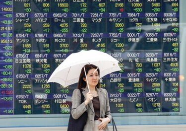 Japón aplaza meta para disminuir brecha de género en puestos claves