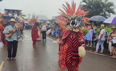 Así se celebró el desfile de carretas en Guararé, por el festival de la Mejorana