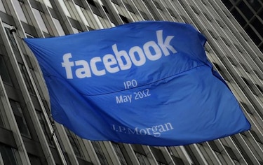 Facebook lanza un servicio que verifica noticias publicadas por sus usuarios