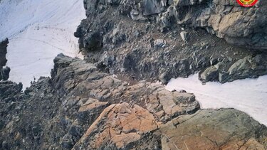 Un pixel rojo en la nieve: cómo la IA ayudó a encontrar a un montañista desaparecido