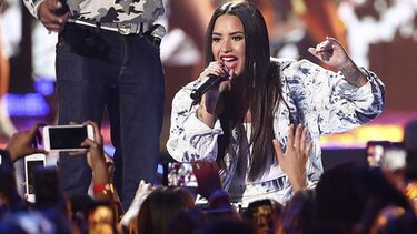 Tema de Demi Lovato sobre la sobriedad regresa a ‘Billboard’