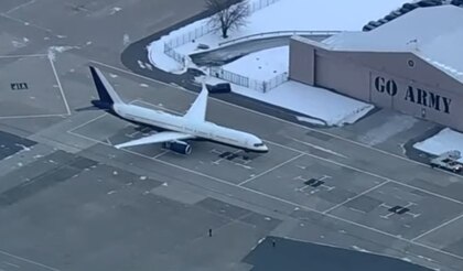 Nicolás Maduro y su esposa arriban en un avión militar en Nueva York