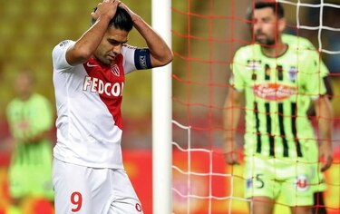 Mónaco sigue de capa caída al perder ante Angers