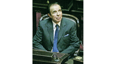 Carlos Menem es condenado por pagos ilegales
