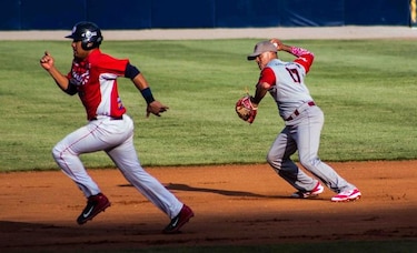Probeis arranca con doble juego