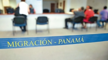 Migración denuncia que personas se hacen pasar por inspectores para sobornar a extranjeros