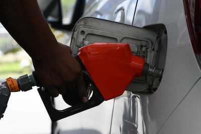La gasolina subirá de precio otra vez; el diésel baja