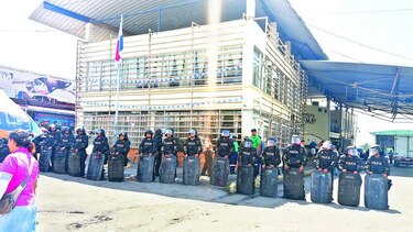 Se agudiza tensión en frontera tico-panameña por migrantes