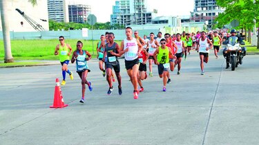 Keniano gana carrera saludable