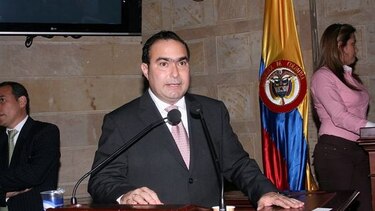 Magistrado Pretelt acusa a colega de 'entorpecer la justicia'