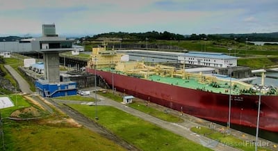 Naviera surcoreana paga $5.3 millones en subasta para cruzar el Canal de Panamá