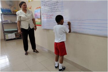 Impulsan retiro voluntario para docentes que hayan cumplido 30 años de servicio