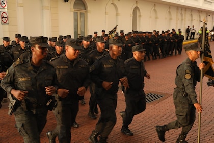 Proponen poner fin al servicio de escolta vitalicio de los expresidentes
