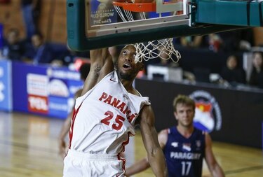 Panamá pide mediación de FIBA por tres jugadores