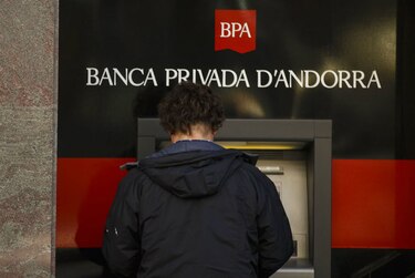 Asesores del Gobierno de Venezuela con pasaporte diplomático, investigados por blanqueo en España