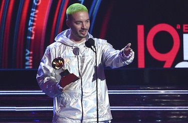 Luis Miguel y los colombianos Karol G, Maluma y J Balvin premiados en los Grammy Latino