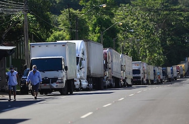 Aduanas divulga acuerdo alcanzado con Costa Rica, mientras que transportistas continúan aún varados