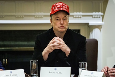 Tesla desmiente estar buscando un reemplazo para Elon Musk