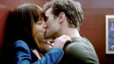 'Cincuenta sombras de Grey' seduce la taquilla mundial con su erotismo
