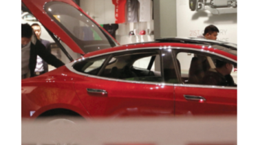 ¿En qué ayudarían $3 mil millones a Tesla?