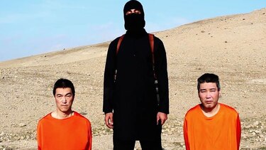 Japón sigue luchando por salvar la vida de los dos rehenes tomados por el EI