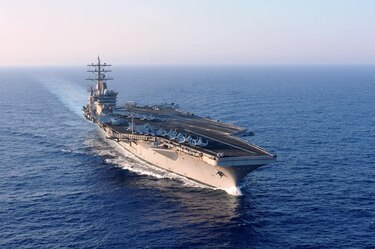 Estados Unidos envía al Mediterráneo un segundo portaaviones que apoyará a Israel; Reino Unido también traslada buques y aviones