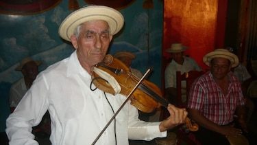 Muere Uribe González; pionero de la música de violín en Panamá