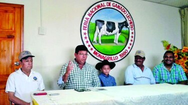 En medio de crisis en el sector, ganaderos harán feria lechera