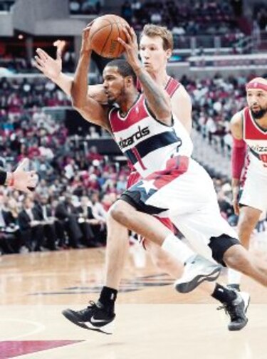 Wizards tienen ventaja 3-1