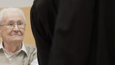 Empieza juicio Oskar Gröning, el 'contable' de Auschwitz