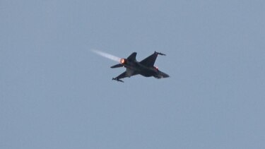Las fuerzas armadas de Polonia afirman que drones rusos fueron derribados en su espacio aéreo