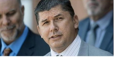 Arrestan a exalcalde de California por especulación, desfalco, malversación de fondos públicos y robo agravado