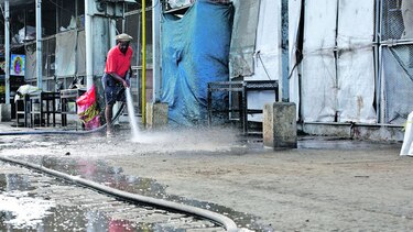 Larga espera por un mercado