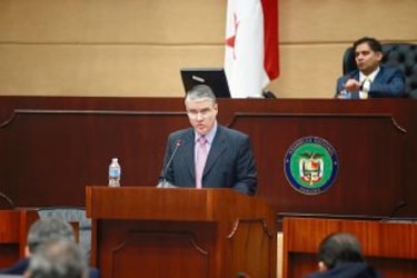 Presupuesto de 2015 llega al Legislativo