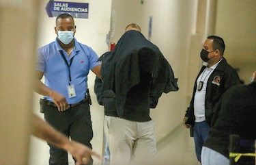 Implicado en la vacunación clandestina seguirá detenido; el juicio será en septiembre