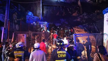 Al menos cuatro muertos tras derrumbe en el puerto chileno de Valparaíso