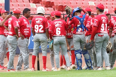 Coclé castiga errores y derrota a Metro en el Rod Carew