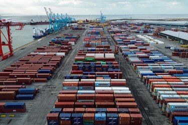 Trump prevé un ‘periodo de transición’ económica en Estados Unidos e insiste en los aranceles