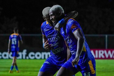 Club Deportivo Universitario, con doblete de Rose, golea al Jocoro en la Copa Centroamericana