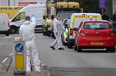 Policía británica califica de ‘incidente terrorista’ la explosión de taxi en Liverpool