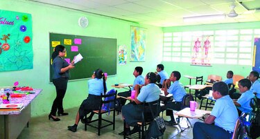 Trabajan por cambiar la educación del país