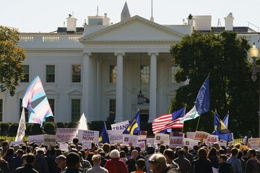 Plan de Estados Unidos de no reconocer a las personas transgénero genera indignación