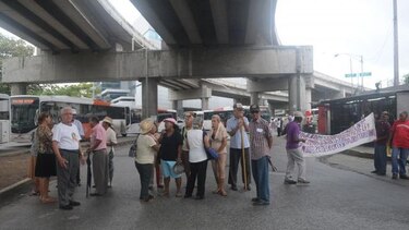Aprueban fuentes de financiamiento para aumento a jubilados