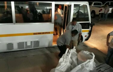 Se accidenta bus que transportaba personal y material electoral en Calovébora, Veraguas
