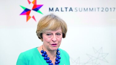 Aumenta presión a Theresa May por el ‘brexit’