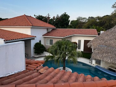 Narcos se ocultan en áreas residenciales exclusivas para eludir vigilancia