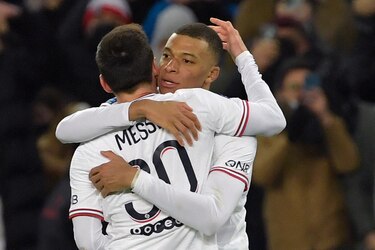 El PSG vence 1-0 al Rennes con gol de Mbappé en el descuento
