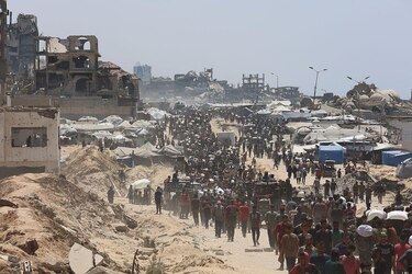 “Es como darle analgésicos a un paciente con cáncer sin tratarlo”: Israel anuncia “pausa táctica” y permite el ingreso de algunos camiones de ayuda a Gaza